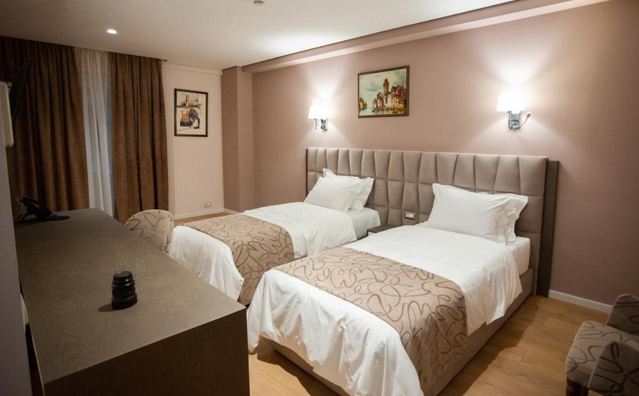 טיראנה Doanesia Premium Hotel & Spa מראה חיצוני תמונה