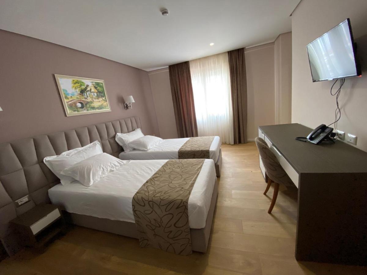 טיראנה Doanesia Premium Hotel & Spa מראה חיצוני תמונה