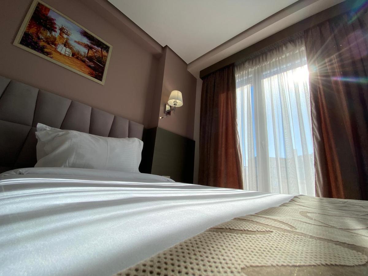 טיראנה Doanesia Premium Hotel & Spa מראה חיצוני תמונה
