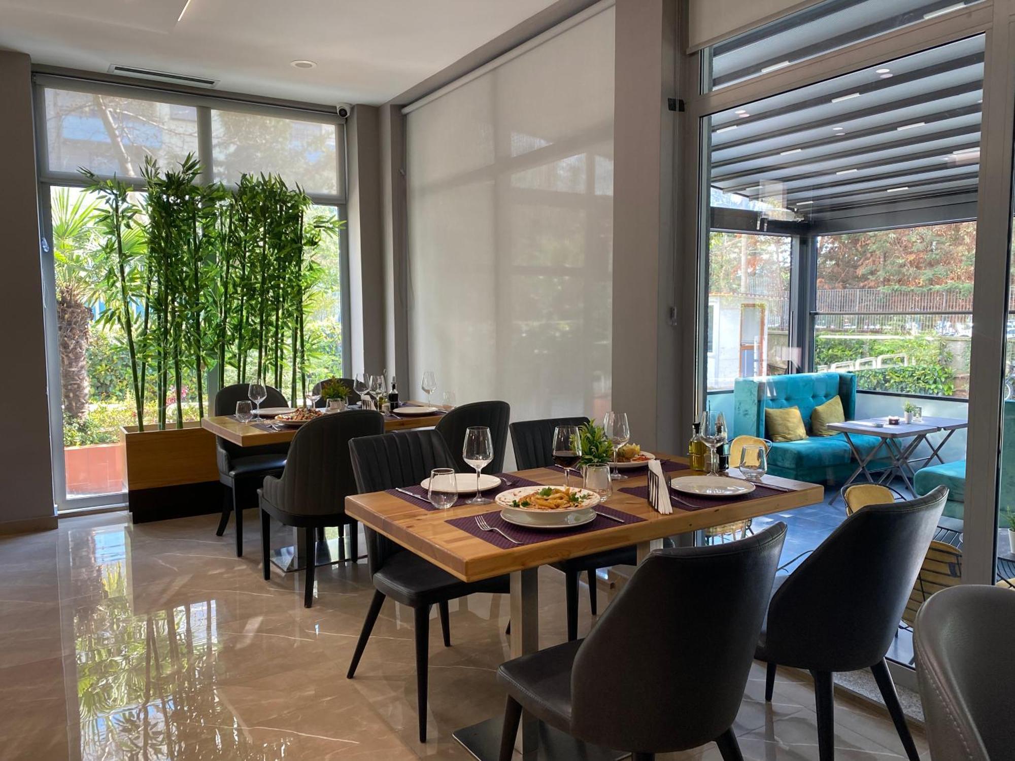 טיראנה Doanesia Premium Hotel & Spa מראה חיצוני תמונה