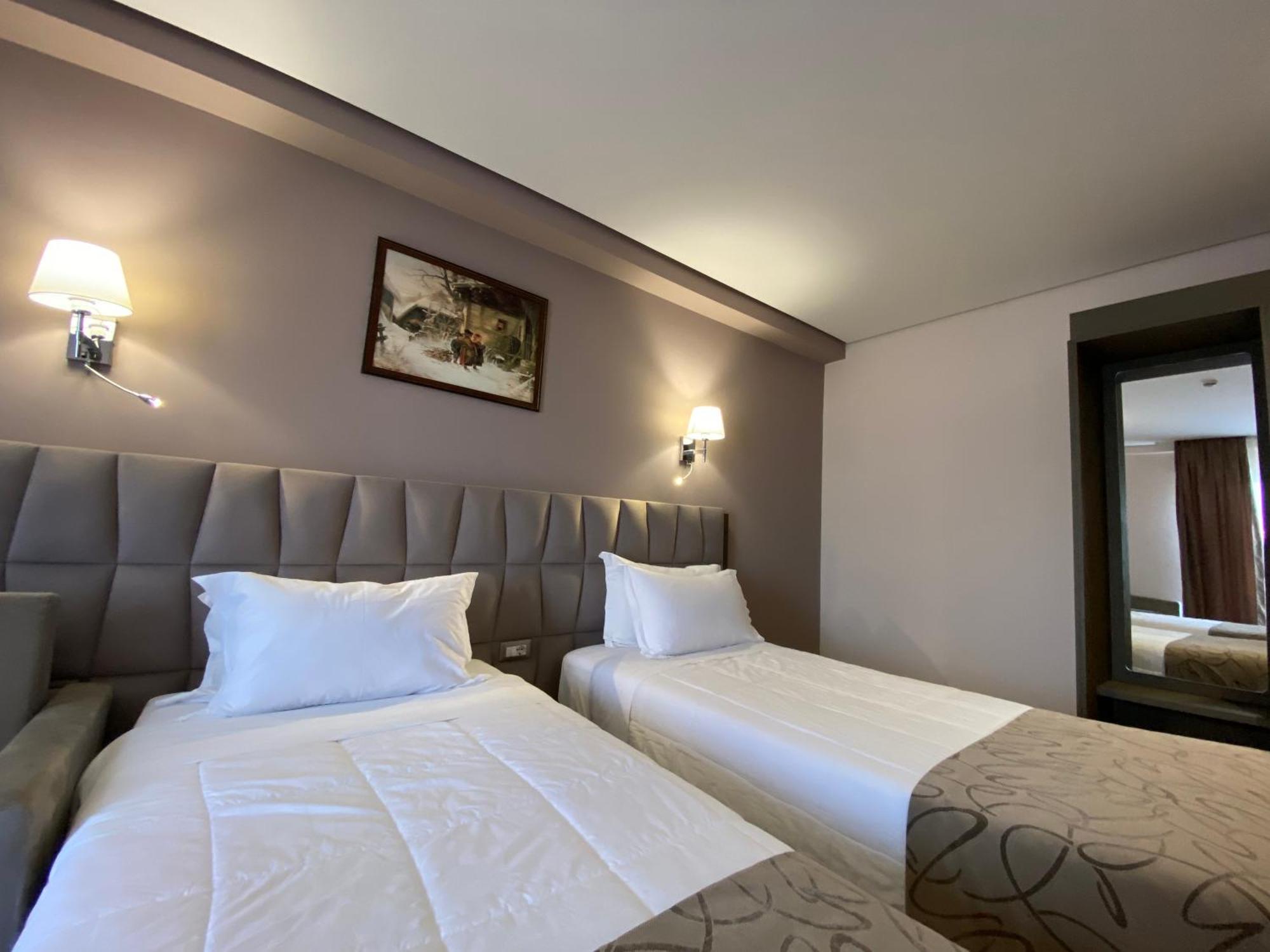 טיראנה Doanesia Premium Hotel & Spa מראה חיצוני תמונה